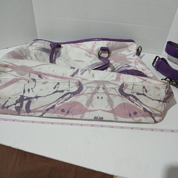 Vera Wang Princess Tote/Shoulder Bag - Picture 8 of 9